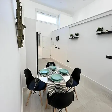 Castillejos 4 Apartment
